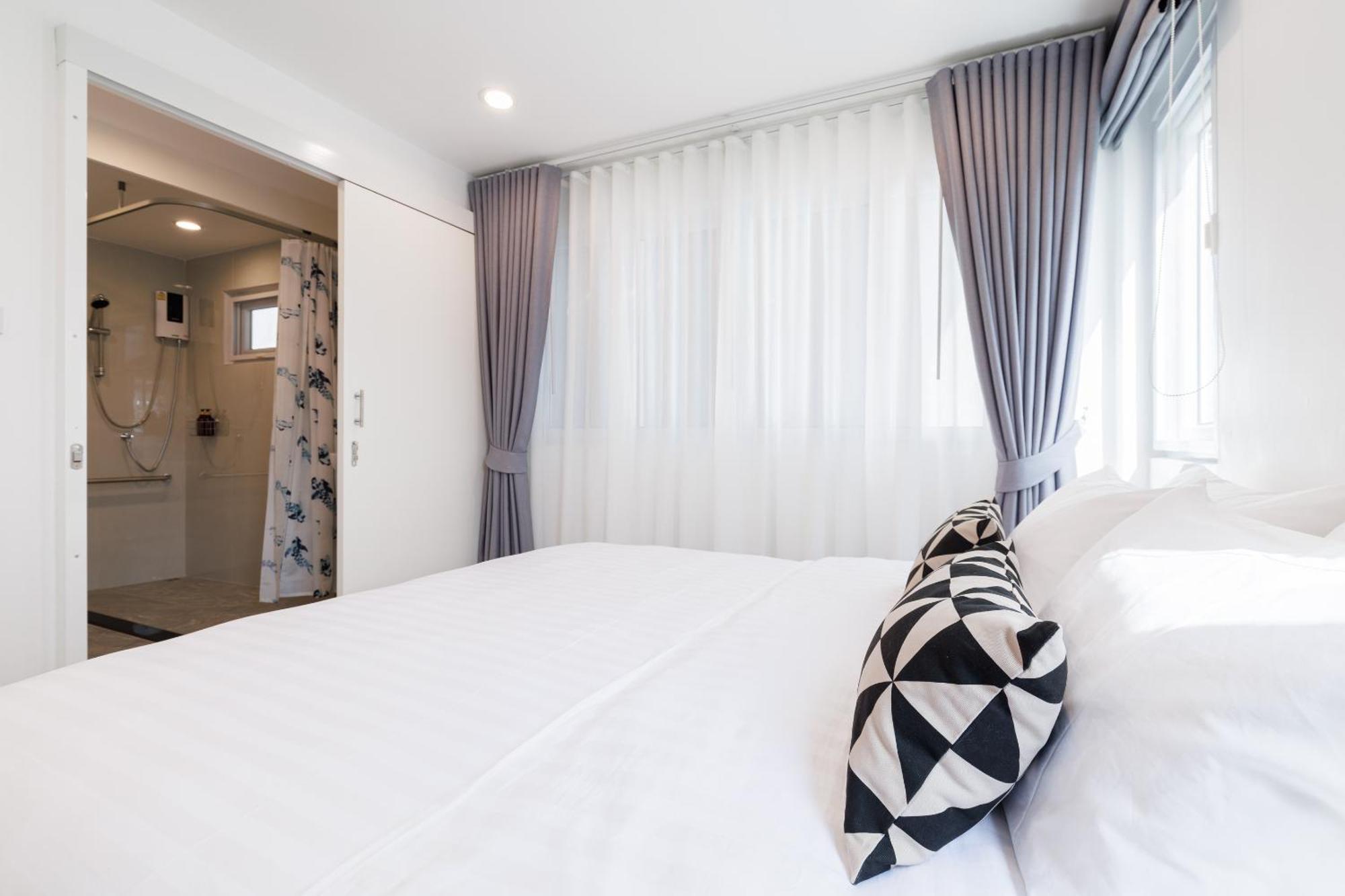 Baan Boon Bed and Breakfast Bangkok Exteriör bild