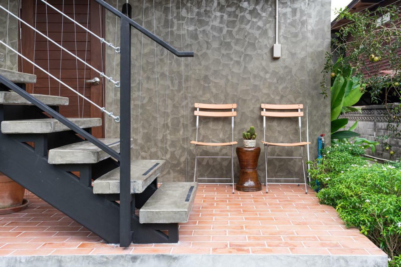 Baan Boon Bed and Breakfast Bangkok Exteriör bild